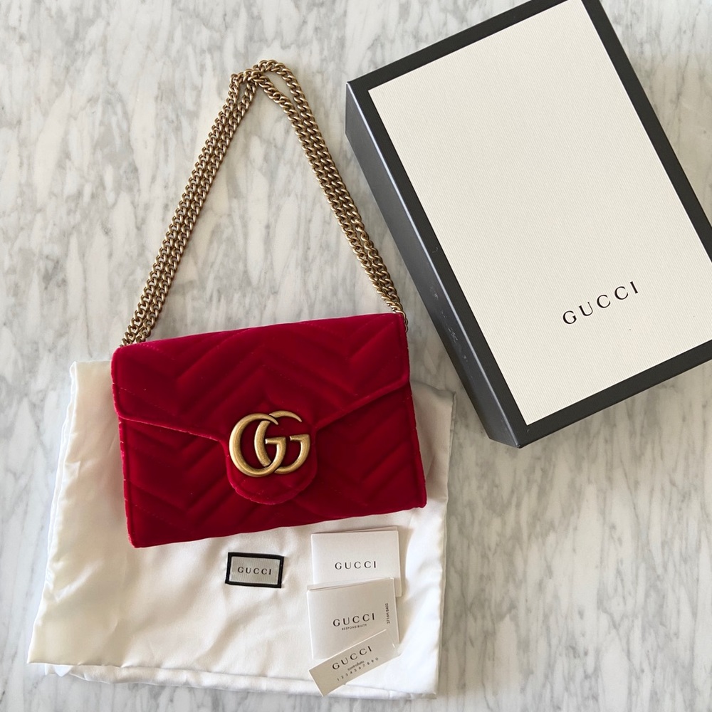 ✨SOLD✨ Gucci Marmont Matelasse Mini WOC